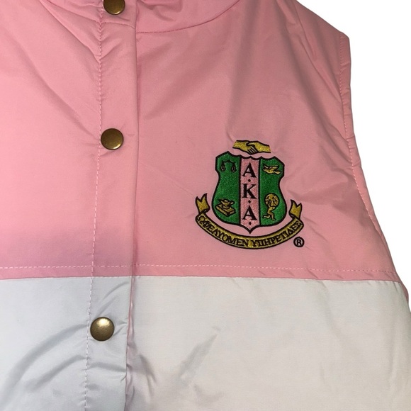 New Alpha Kappa Alpha Sorority puff vest size XL AKA with crest patch - Picture 3 of 3